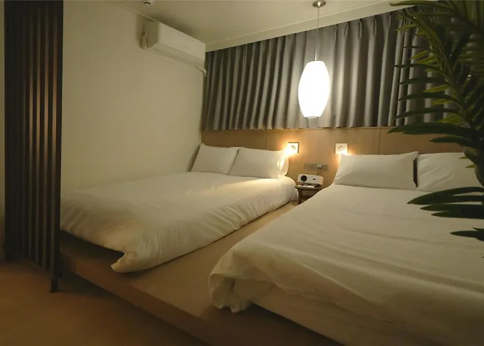 Maril Ro Hongdae *